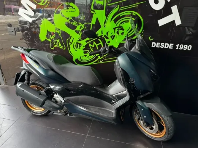 Yamaha Xmax 2024