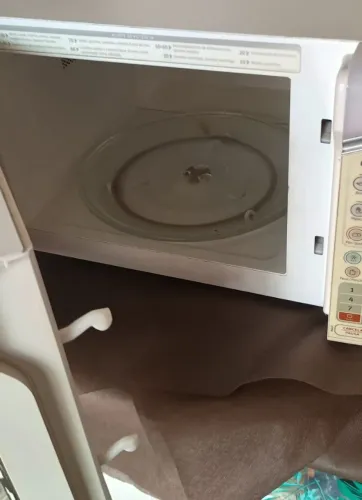 Micro-ondas Eletrolux 31 litros Perfeito Funcionamento