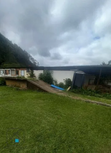 Galpão para alugar, 400 m² por R$ 4.115,00/mês - Itapeti - Guararema/SP