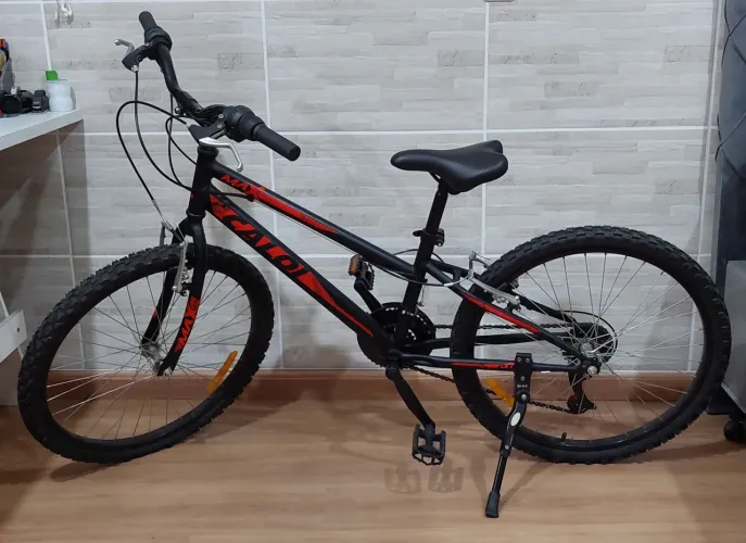 Bicicleta Caloi Max aro 24 com 21 marchas usada