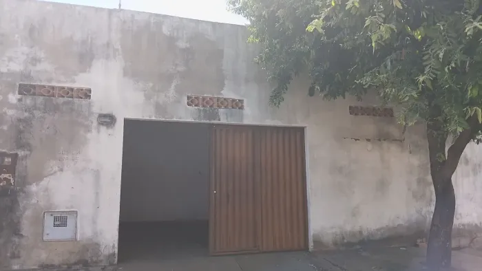 Alugo casa um quarto com quintal amplo na 1503 sul Palmas Tocantins