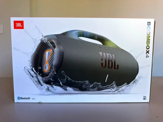 BOOMBOX 4