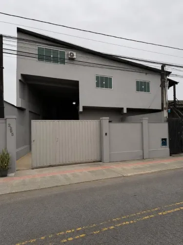 Barracão 200 m2 a 50 m da BR 101.