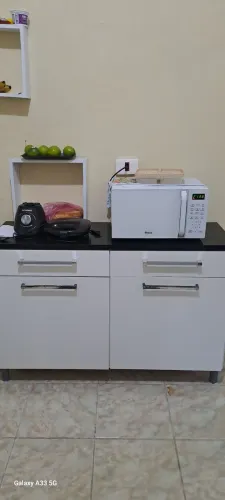 VENDE-SE ARMÁRIO DE CHÃO PEQUENO