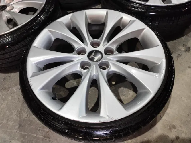 Jogos De Rodas Aro 18" Hyundai Azera/ Honda- 5x114. Com pneus 205/45/18