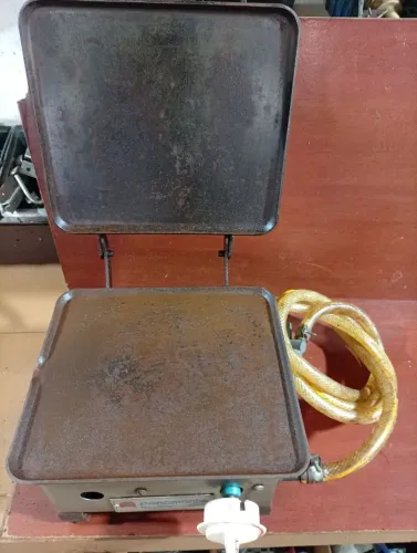 Chapa de ferro a gás 