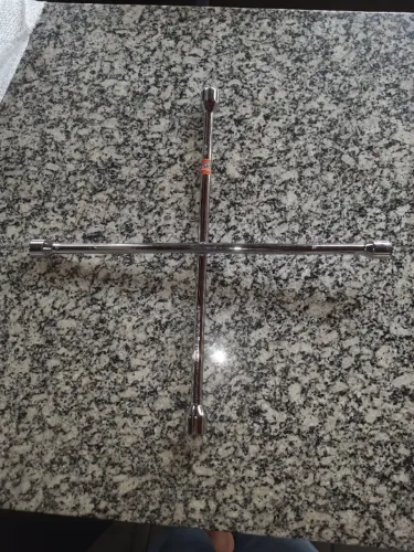 Chave de Roda tipo Cruz Profissional Grande em CR-V 20 Pol. 17x19mm x 13/16 Pol. x 23mm FO