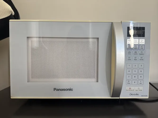Microondas 21L Panasonic 