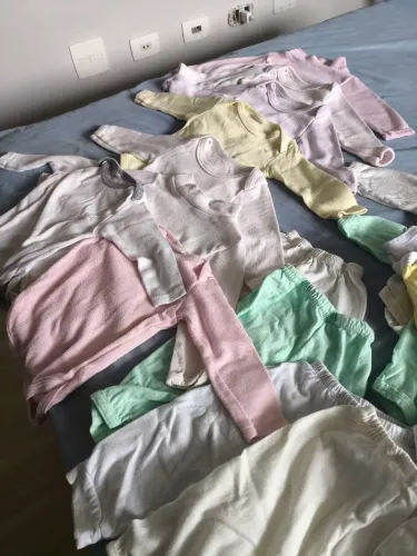 Lote de roupas bebê menina RN e P