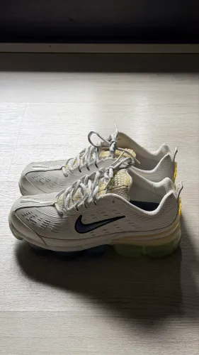 Nike Air VaporMax 360