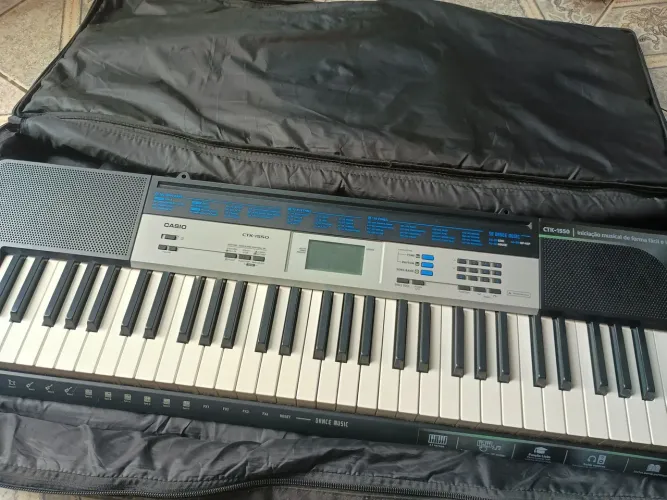 Teclado Casio CTK-1550