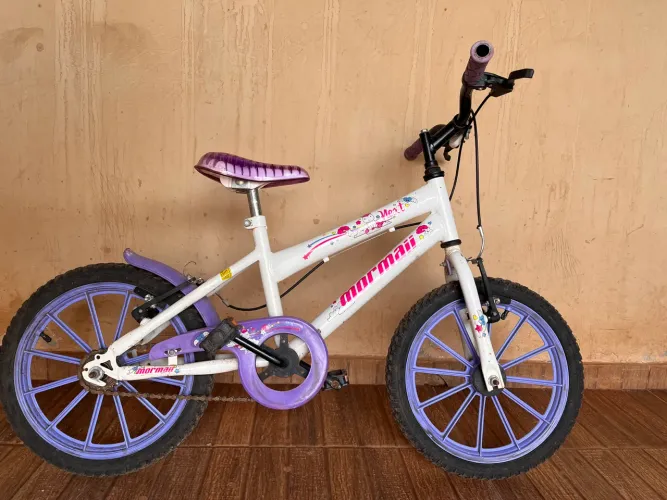Bicicleta infantil menina