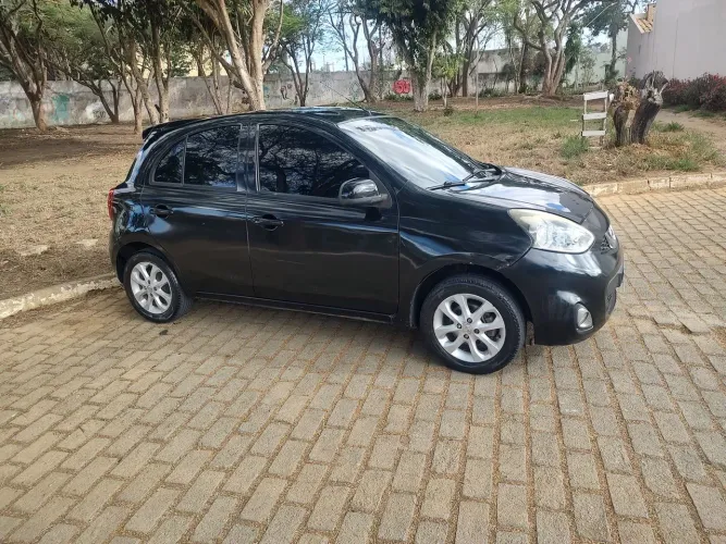 Nissan March SV 1.6 16V Flex Fuel 2016