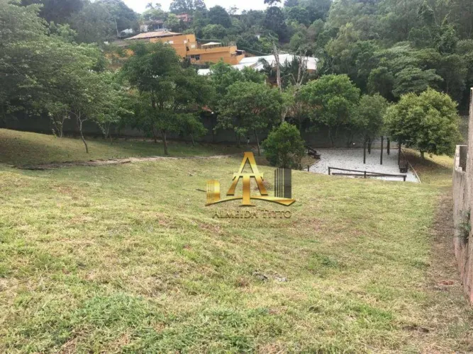 Excelente Terreno à Venda no Condomínio Morada da Aldeia - Aldeia da Serra - confira!