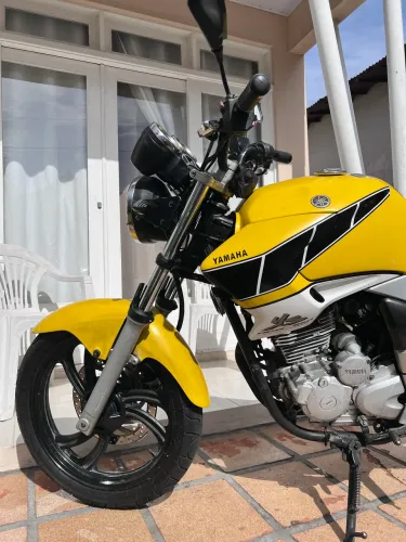 Fazer 250