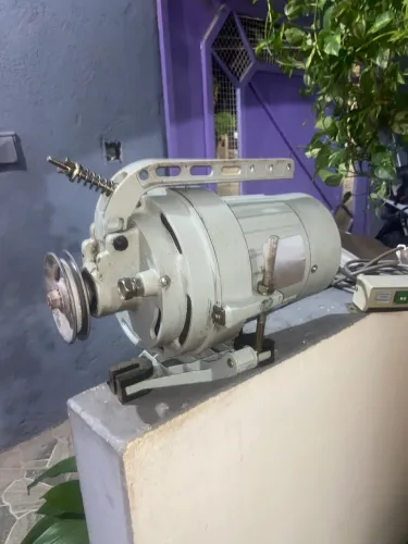 Motor máquina overloque industrial