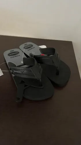 Chinelo Havaianas, tamanho 37/38, preto