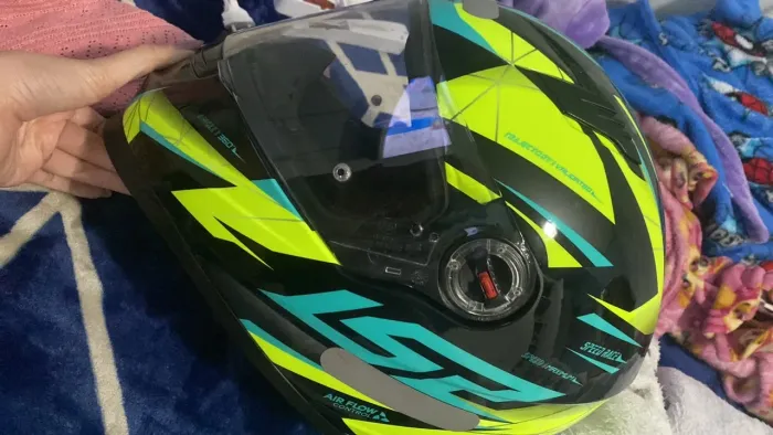 Capacete ls2 e norisk