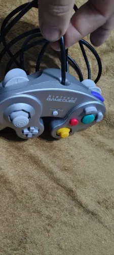 controle de Nintendo game cube original  funcionando perfeitamente novinho 