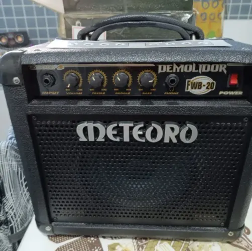 Amplificador Meteoro Fw-20 Demolidor