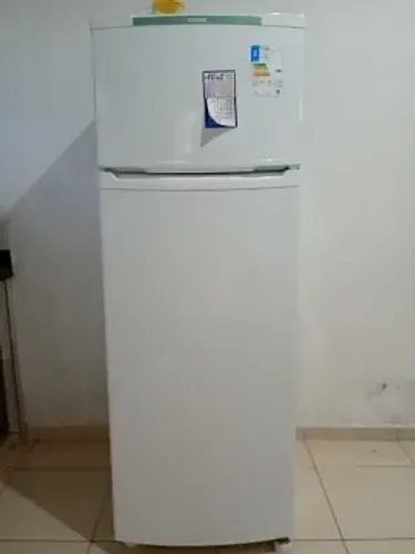 Geladeira Consul defrost
