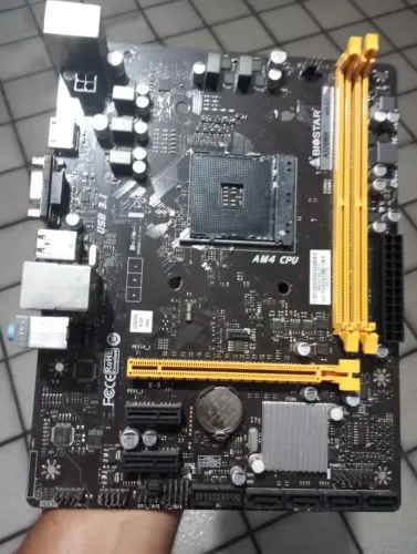 Placa mãe a320mh biostar defeito