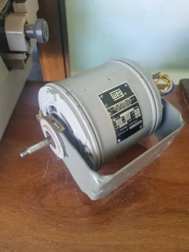 Motor weg 1/4 cv. 1700 rpm novo. 110v