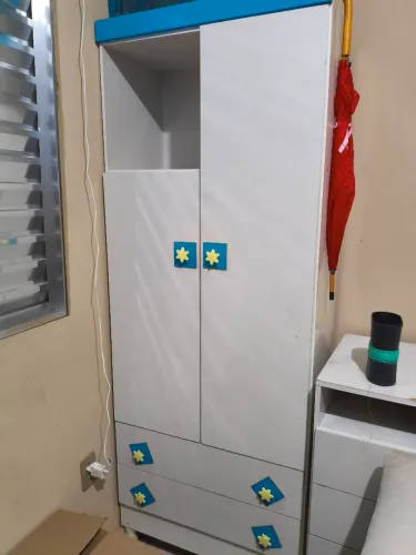 Guarda roupa infantil