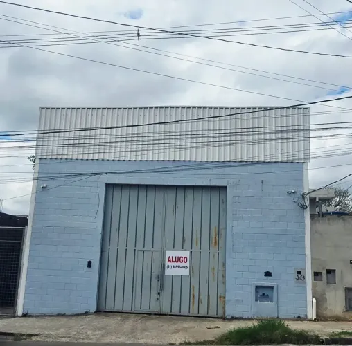 Galpão/Depósito/Armazém para aluguel possui 250 metros quadrados