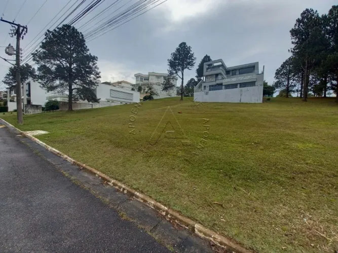 Terreno à venda em Aldeia da Serra