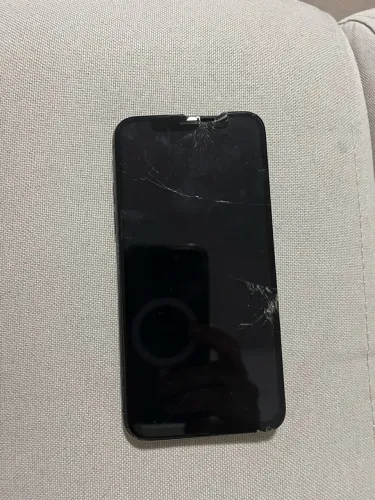 iPhone X para Retirada de Peças - Tela Preta e Carcaça Quebrada