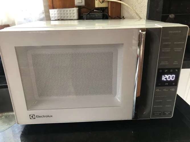 Micro-ondas funcionando perfeitamente 