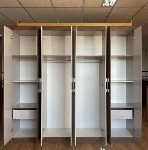 Guarda-roupa de Casal 8 portas 2 gavetas Entrega Rápida