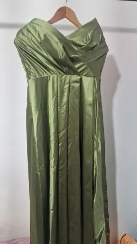 Vendo lote de vestidos ou peça avulsa