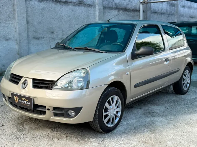 Renault Clio Hi-flex 1.0 16V 3P 2011