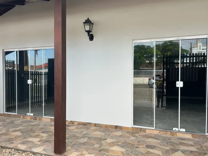 2 Salas comerciais em avenida do Gravata