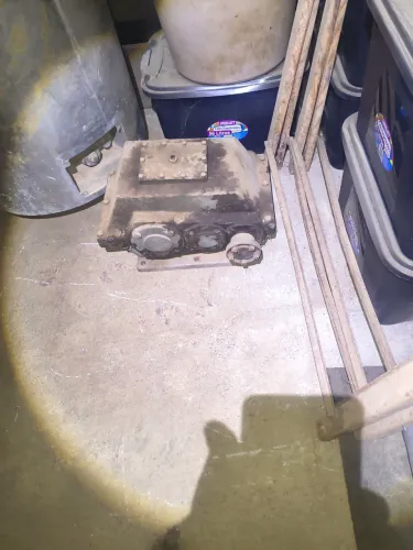 REDUTOR PARALELO DE ENGRENAGES HELICOIDAIS CESTARI, COMPORTA ATÉ 50 HP