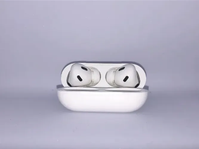 AirPods Pro 2 USB-C (Garantia Apple até Out/2026) - Impecável [Valor Negociável]