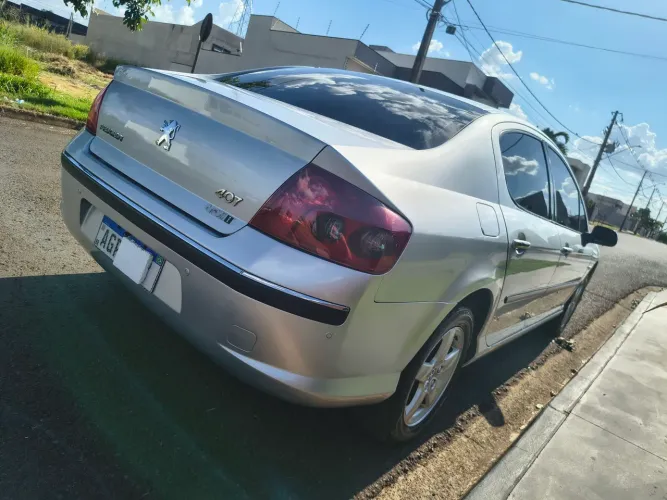 Peugeot 407 Sedan 2.0 16V 138cv 4P Aut. 2006