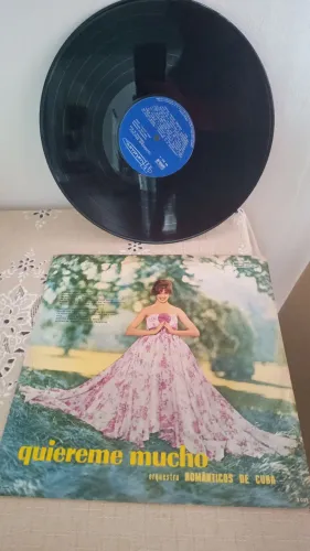 LP Quiereme Mucho Orquestra Românticos de Cuba