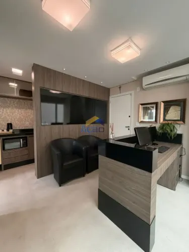 Sala Comercial Mobiliada para Locação Com 34m² no Centro de Itajaí/SC