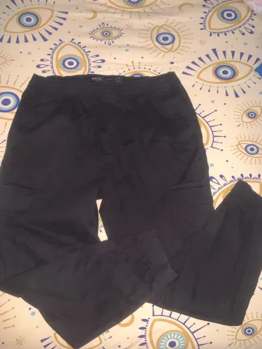calça jogger cargo preta