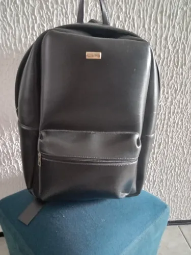 Mochila couro sintético 