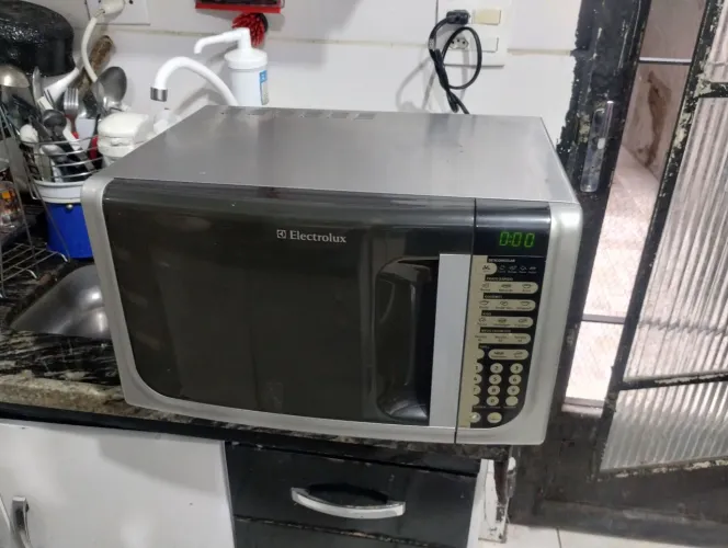 Microondas grill 30L