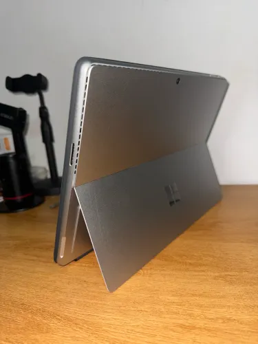 Microsoft surface 11 pro