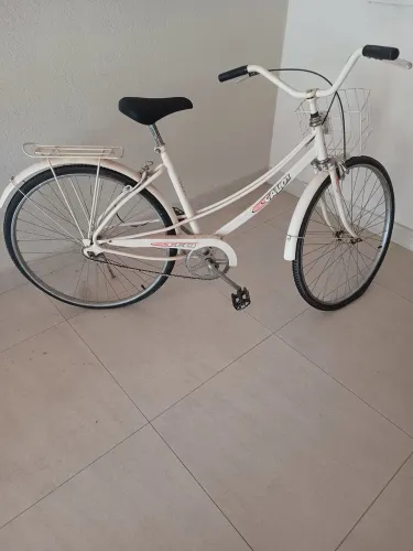 Vendo bicicleta Caloi Ceci