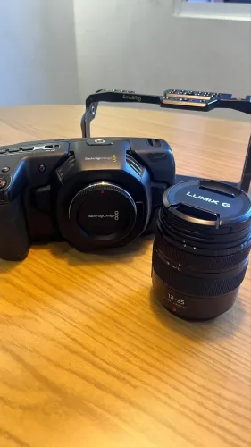 Camera Blackmagic Pocket 4k + Lente Lumix 12-35mm 2.8