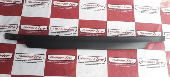 Moldura parachoque traseiro Peugeot 207