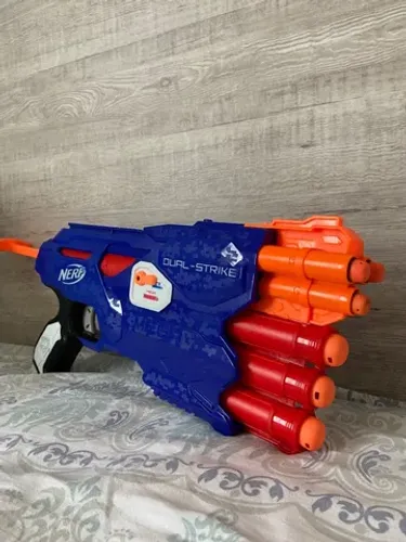 Nerf Dual-Strike (Leia a descrição)
