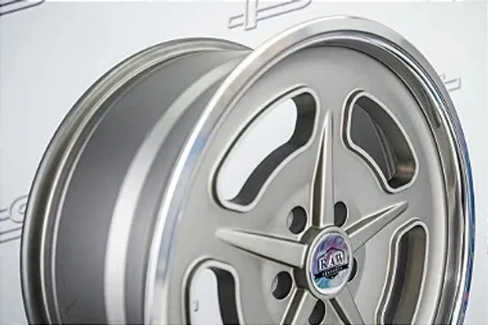 Rodas Salt Flat Grafite Diamantada Aros 18 / Talas 8 e 11 /  Furação 5x114,3